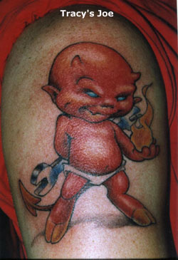 tracy_sjoe.JPG (31070 bytes)